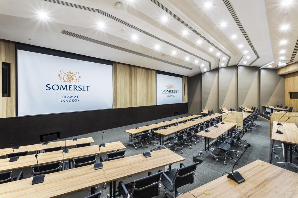 Somerset Ekamai Бангкок Экстерьер фото
